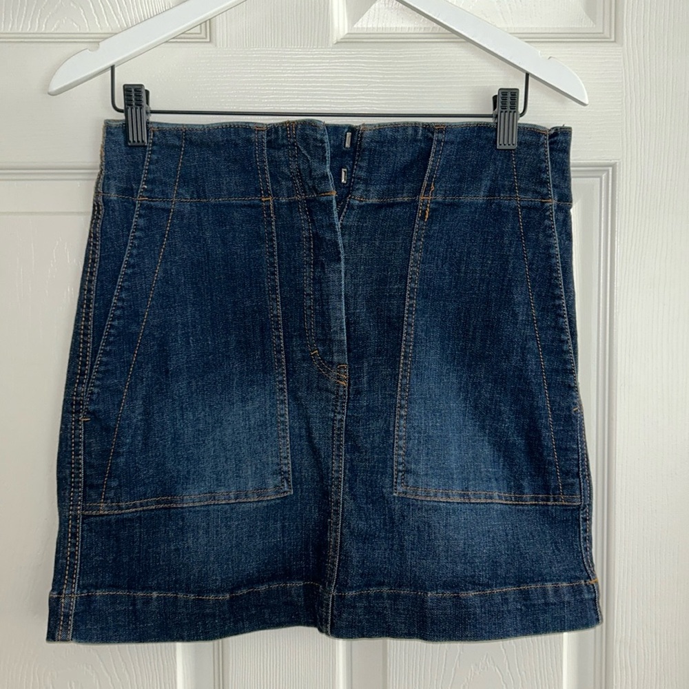 Dark wash Gianni Bini Denim Skirt